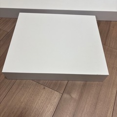IKEAイケアのウォールシェルフの画像