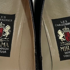 【美品】MIHAMA 黒 スクエアトゥ パンプス23.5センチの画像