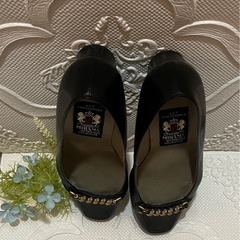 【美品】MIHAMA 黒 スクエアトゥ パンプス23.5センチの画像