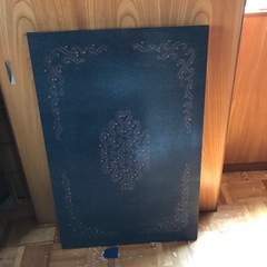 折りたたみテーブルの画像