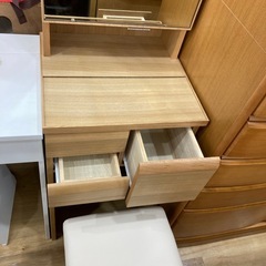 【トレファク高槻店】取りに来られる方限定！照明付きドレッサーのご紹介です！の画像