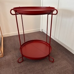 IKEA LIVELYCKE リーヴェリッケトレイテーブル, レッド, 50 cm 505.640.11の画像