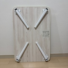 美品　折りたたみテーブルの画像