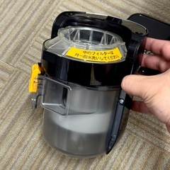 【超美品‼️】シャープ スティッククリーナー サイクロン式掃除機 2015年製 シルバー♪の画像