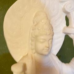 菩薩 般若 獅子仏教美術 石製アラバスター彫刻 白玉 W70,D33,H87cm素人計測の画像