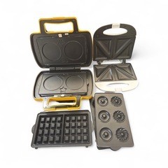 Vitantonio（ビタントニオ）のワッフル＆ホットサンドベーカーとEasyHome ブランドのホットサンドメーカー　　の画像