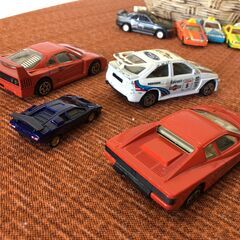 【ミニカー】3点＋1点 Bburago ブラーゴ 自動車 1/43 ITALY フェラーリ/フォードESCORT RS/ランボルギーニ(プルバック式)の画像