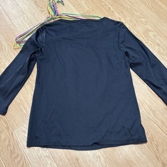 カットソー　Tシャツ　黒　スーツの画像