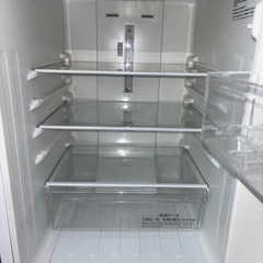 Hisense 冷凍冷蔵庫 150L (冷蔵室104L・冷凍室46L) 2ドア 右開き 耐熱トップテープル HR-D15A-W パールホワイトの画像