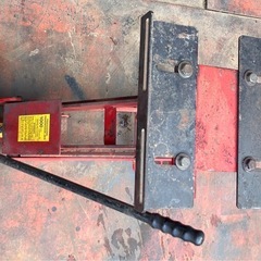 油圧式 トランスミッションジャッキ 中古フロアタイプ レッド 耐荷重約1.0t 約1000kg ミッションジャッキ ミッションリフト 低床の画像