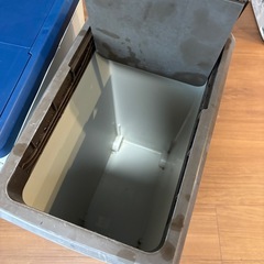ゴミ箱の画像