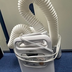アイリスオーヤマ ふとん乾燥機 カラリエ ツインノズル FK-W1-WP（2020年製）の画像