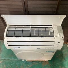 K06477 中古エアコン ダイキン 2021年製 主に6畳用 冷房能力 2.2KW / 暖房能力 2.2KWの画像