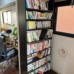 本棚　木製　ダークブラウン　無料の画像