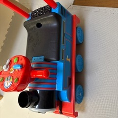 機関車トーマスの乗り物の画像