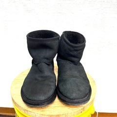 【EMU】 エミュー　ショートブーツ　ムートンブーツ　ブラック　24cmの画像