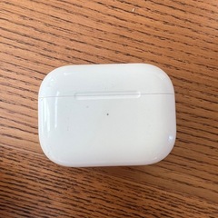 アップル Airpods Pro 第2世代　右耳だけ聞こえませんの画像