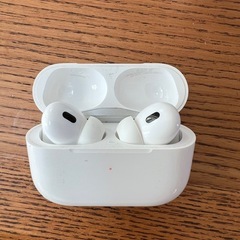 アップル Airpods Pro 第2世代　右耳だけ聞こえませんの画像