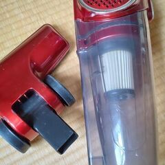 美品 吸い込み強い掃除機 スティック型クリーナー (紙パック要らないタイプ)の画像
