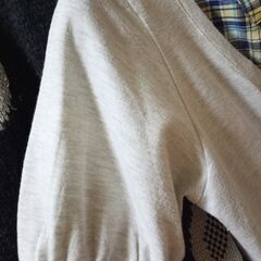 猫イラスト&ロゴ♪飾りボタンも可愛い♪【青チェック襟付き 半袖Ｔシャツ】Ｌサイズ(女児160位)♪通学トップス・プルオーバー♪グレーの画像