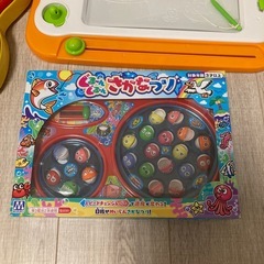 アンパンマンガチャガチャなどのオモチャの画像
