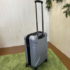 【リユース☆エコちょっぷ】【CIAO!】キャリーケース スーツケース ハードタイプ 4輪 シルバー 機内持ち込み可の画像