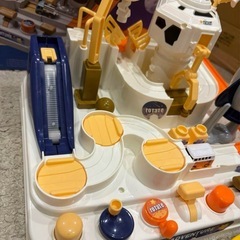 カースペースアドベンチャー電池なし 手先 手動 動かす発達 おもちゃ知育玩具の画像