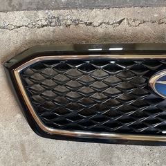 純正OP スバル レヴォーグ VMG 後期 ラジエータグリル フロントグリル メッシュ D4S クリスタルブラックシリカ フロントカメラの画像