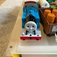 ケース付き機関車トーマス プラレール まとめ売り貨物白タンク車メイビスクレーン車の画像