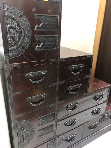 ?階段箪笥・民芸家具?