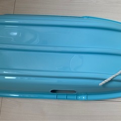 【お譲り先決まりました】新品未使用　子供用　ソリの画像