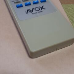 AVOX DVDプレイヤー　リモコンの画像