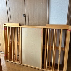 ベビーベッドの画像