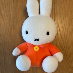 【美品】ミッフィ　miffy ぬいぐるみの画像
