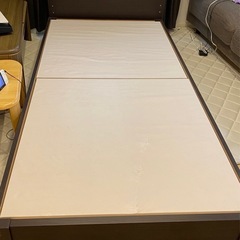 ニトリ USB付きシングルベッドフレームの画像