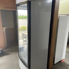 業務用 冷蔵ショーケース RITS-230 352L 鍵付き 動作確認済 中古美品 使用2ヶ月程度！ テンポスバスターズ 縦型ショーケース ④の画像