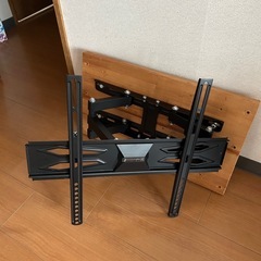 （受渡予定者決まりました）☆テレビ壁掛け金具 自作背板付きの画像