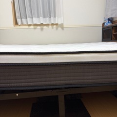 ベッドマットレスの画像
