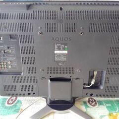 テレビ　SHARP AQUOS LC-32D10 2007年製 の画像