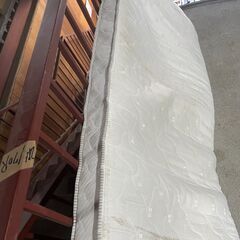 【格安】マットレス ニトリ セミダブル 両面式 白系 早い者勝ち 引取歓迎 配送OKの画像