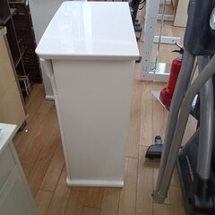 ★リユースのサカイつくば店★TK6466 大川家具 電話台 ホワイト H86×D34×W60 クリーニング済みの画像