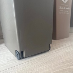 20Lゴミ箱×2の画像
