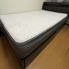 配達🉑セミダブルベッドセットの画像