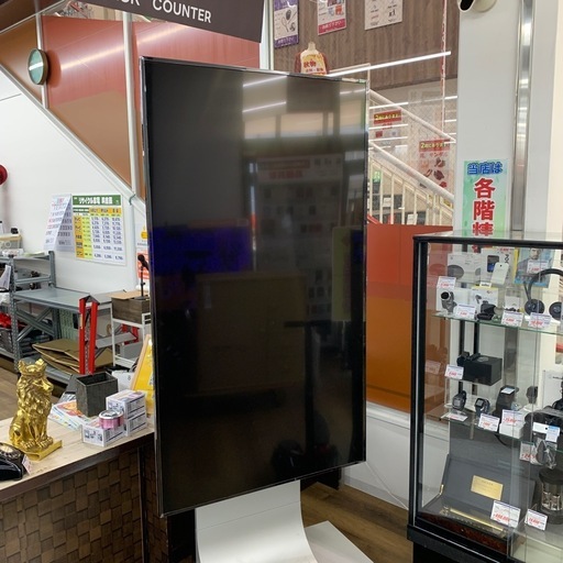 65型液晶テレビ