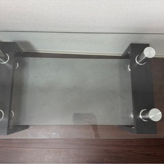 ガラステーブルの画像