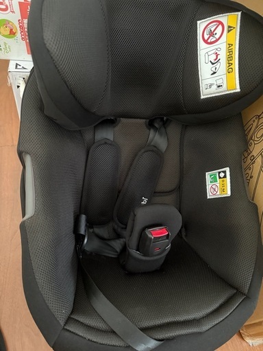 チャイルドシート combi THE S ISOFIX