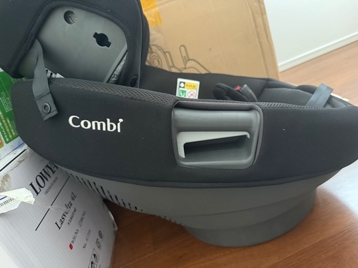 combi THE S ISOFIX
