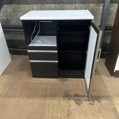 食器棚の画像