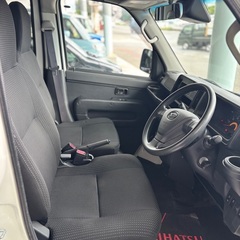 H30 ダイハツ ハイゼット カーゴ ４WD 白の画像