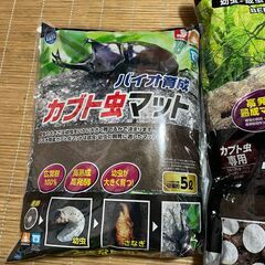 カブト虫／幼虫マット10L、5L　２個セットの画像